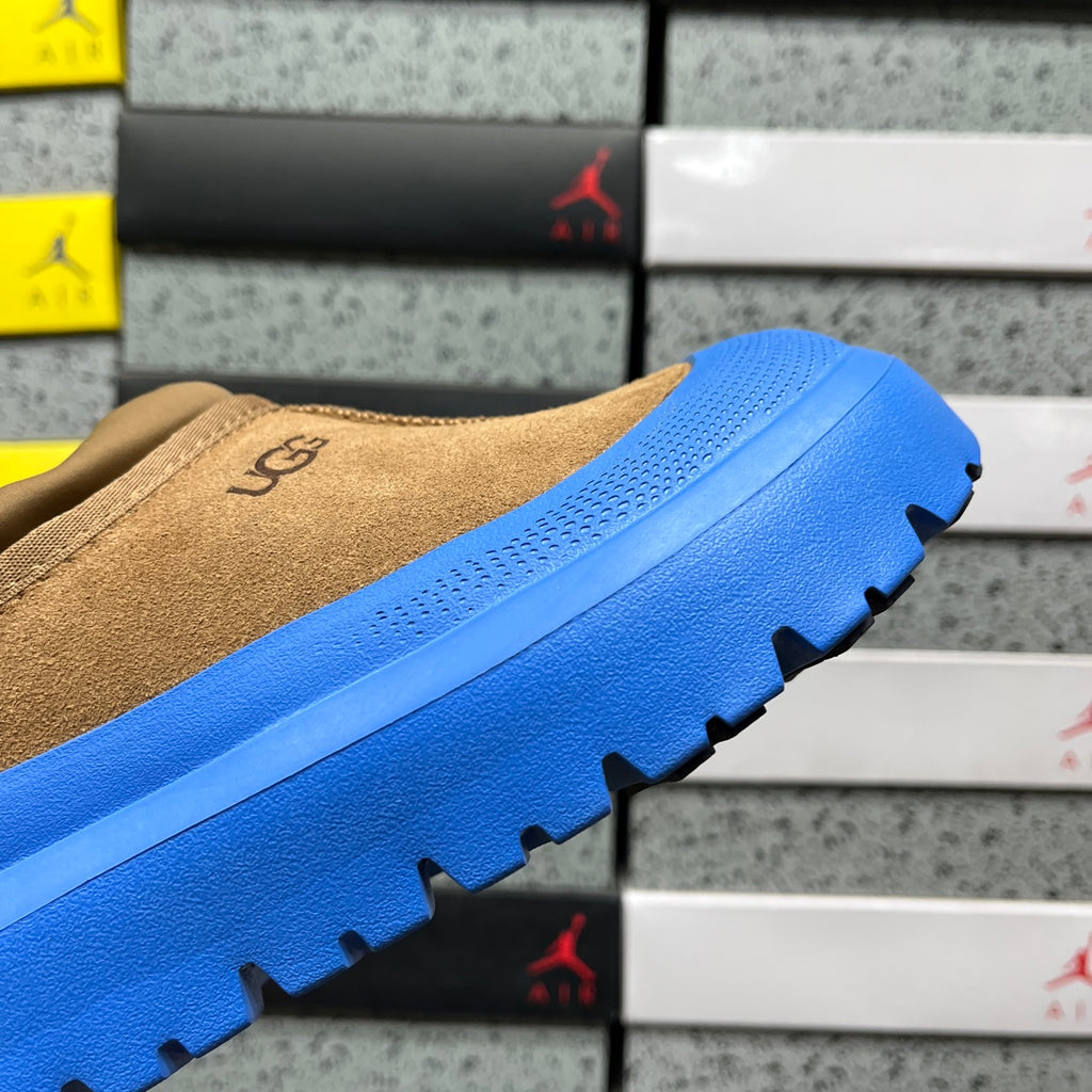 UGG Platform Slip-On Shoes in Chestnut & Blue