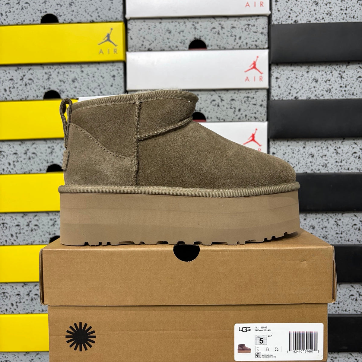 UGG Mini Platform Boots in Antelope Brown – 5 cm