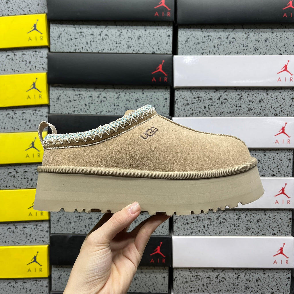 UGG Platform Slip-On Slippers in Sand – 1122553