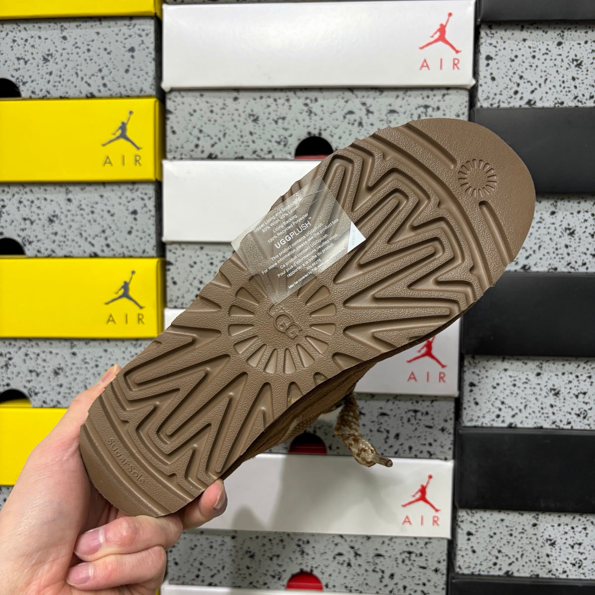 UGG Low-Top Platform Sneakers in Chestnut