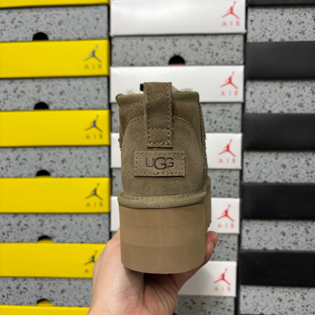 UGG Mini Platform Boots in Antelope Brown – 5 cm