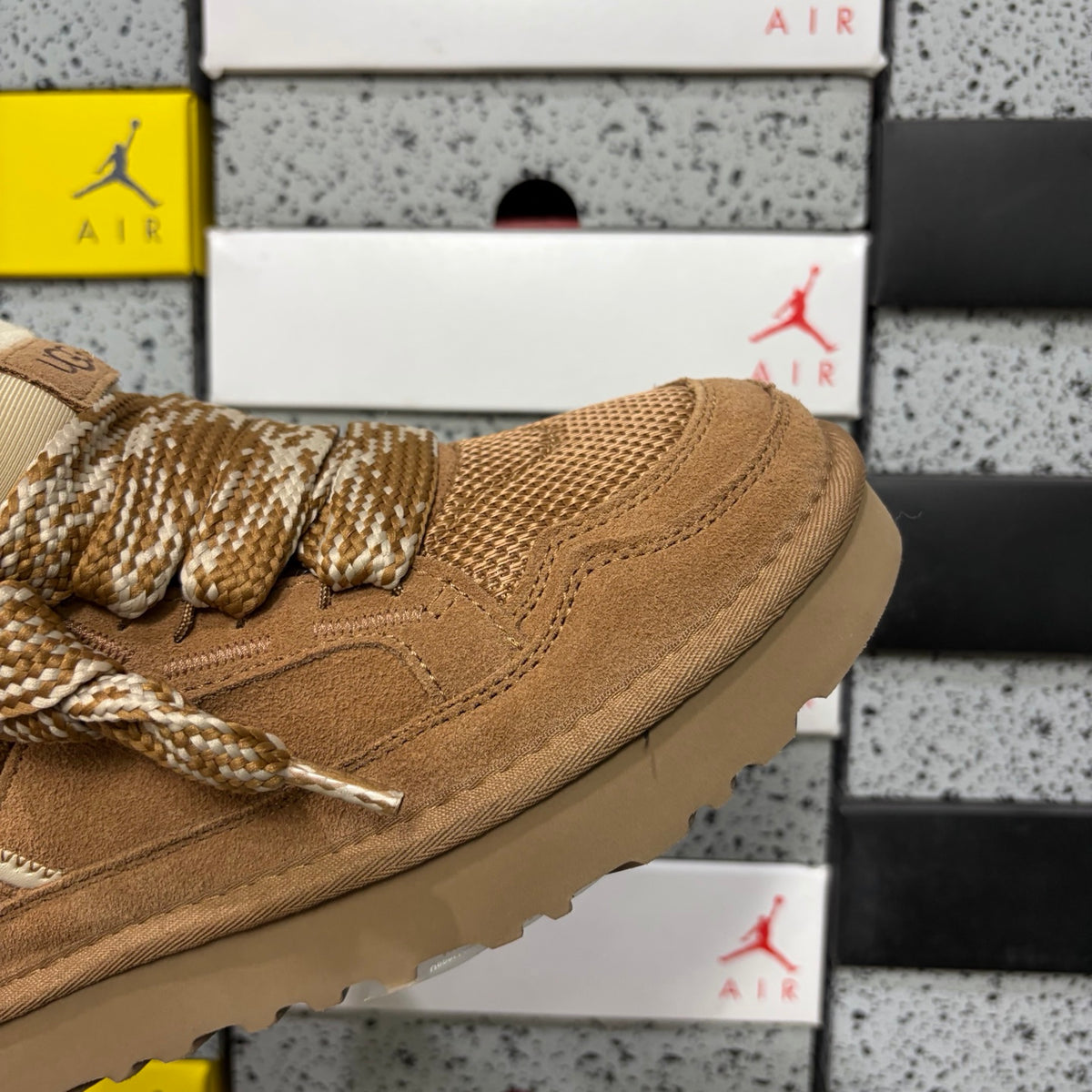 UGG Low-Top Platform Sneakers in Chestnut