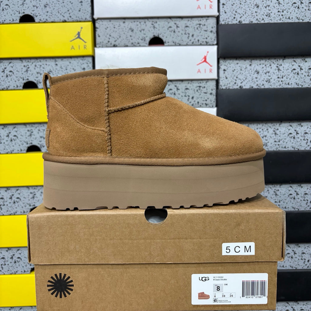 UGG Mini Platform Boots in Chestnut – 5 cm