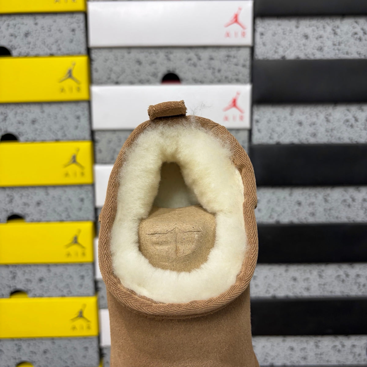 UGG Mini Platform Boots in Chestnut – 3 cm