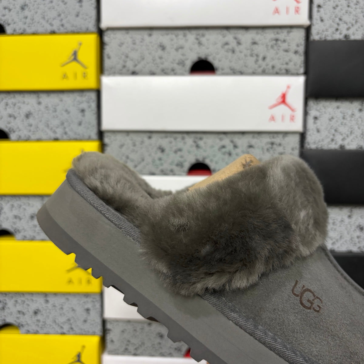 UGG Gray Platform Slippers with Fluffy Collar – 3 cm
